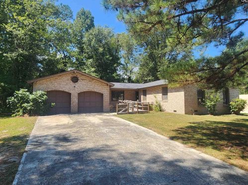 446 Ravenscroft Rd, Cayce-West Columbia, SC 29172-3156