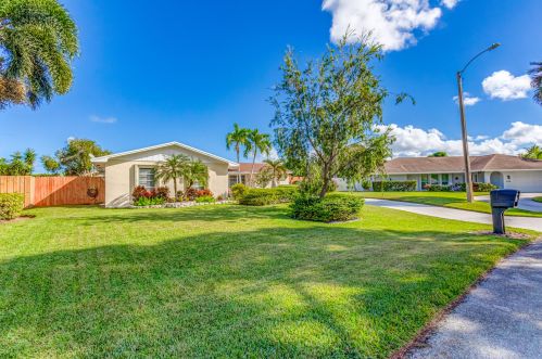 11848 Butternut St, West Palm Beach, FL 33410-2116