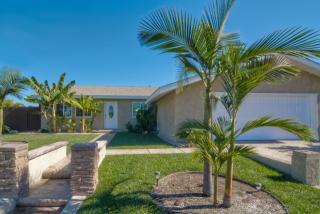 1659 Manor Dr, Vista, CA 92084-3013