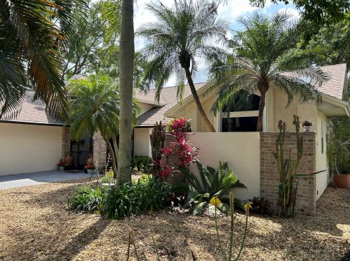 1327 Cypress Trace Dr, Melbourne, FL 32940-1623
