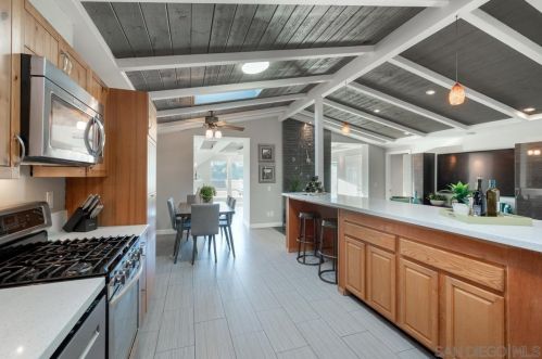 2930 Admiral Ave, San Diego CA 92123-3106 exterior