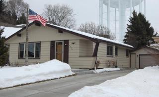 4030 89th St, Milwaukee, WI 53228-2208