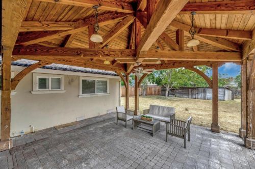 15090 Watsonville Rd, Morgan Hill CA  95037-6004 exterior