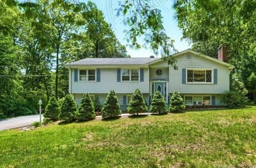 7 Bittersweet Dr, North Branford, CT 06471-1456