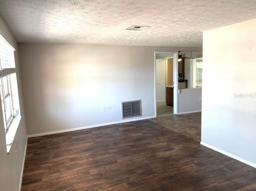 1421 Normandy Blvd, Tarpon Springs FL  34691-4957 exterior