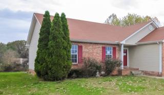 549 Barney Ln, Clarksville, TN 37042-7909