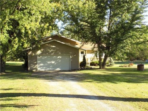 3610 Cooper Foster Park Rd, Vermilion, OH 44089-2622