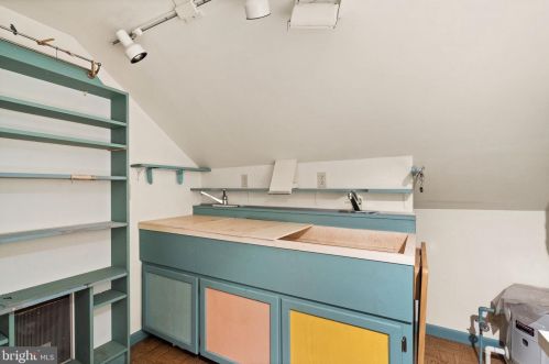 13188 Loyalty Rd, Leesburg VA  20176-6112 exterior