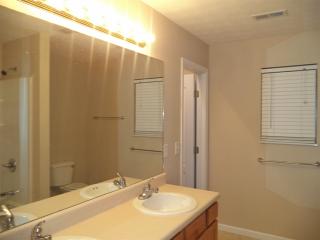 4324 Aylesbury Dr, Knoxville TN  37918-7040 exterior