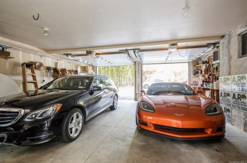 215 Croton Dam Rd, Crotonville NY  10562-2106 exterior