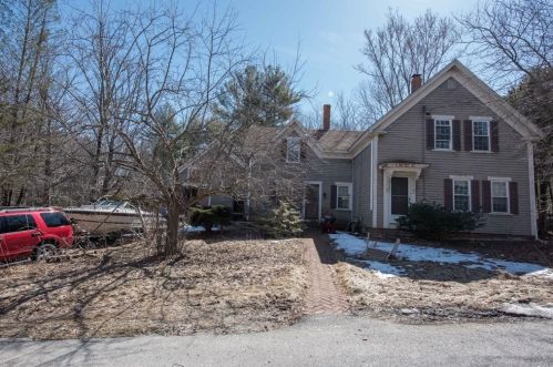 15 High St, Ashburnham, MA 01430-1504
