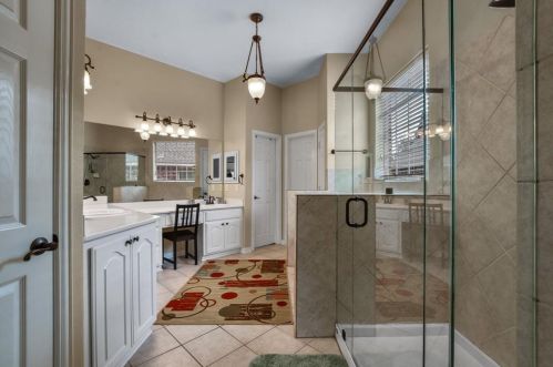 2808 Pasadena Pl, Lewisville TX  75022-5150 exterior