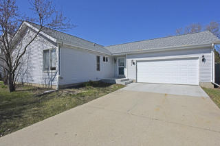 6204 72 St, Kenosha WI  53142-3528 exterior