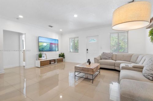 45 103 St, Miami FL 33138-2457 exterior