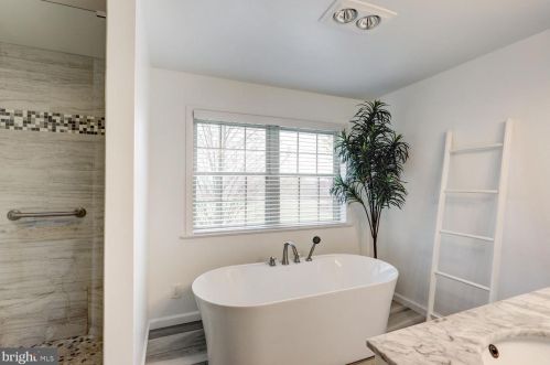 155 Millway Rd, Ephrata PA  17522-9578 exterior