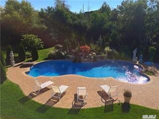 2330 Wells Ave, Southold, NY 11971-1762