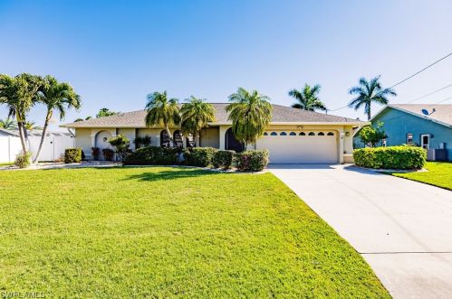 2515 25th Ave, Cape Coral, FL 33904-3317