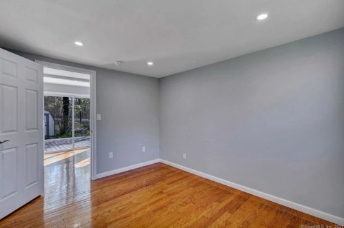 86 Woodland Dr, Northford CT  06472-1210 exterior
