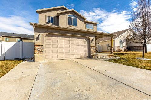754 Stonne Ln, West Kaysville, UT 84037-1174
