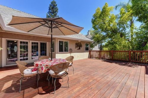 102 Seafarer Ct, Folsom CA  95630-2332 exterior