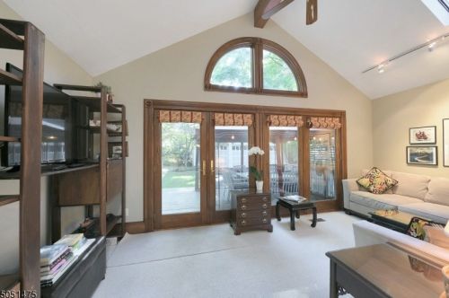 27 Liberty St, Ridgewood NJ 07450-4555 exterior