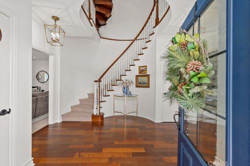 41664 Camino Del Vino, Temecula CA  92592-8439 exterior