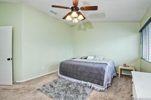 33551 Maplewood Ct, Temecula CA  92592-1832 exterior