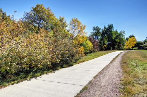 8123 Phillips Cir, Englewood CO 80112-3254 exterior