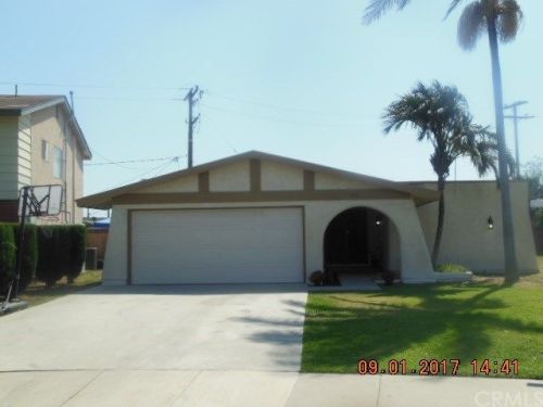 914 Diamondale Dr, Long Beach, CA 90746-3020