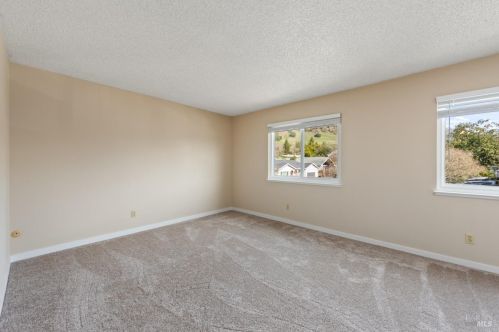 527 San Juan St, Santa Rosa CA  95409-2802 exterior