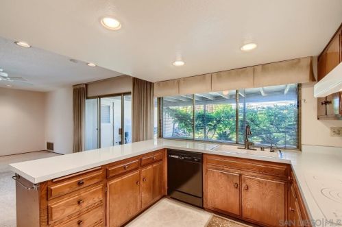6718 Casselberry Way, San Diego CA  92119-2203 exterior