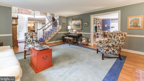 131 Knoxlyn Farm Dr, Kennett Sq PA  19348-2700 exterior