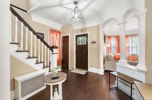 40 Hedge Ave, Norwich CT  06360-5920 exterior