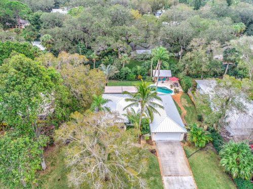 2666 10th Ave, Vero Beach FL  32960-5052 exterior