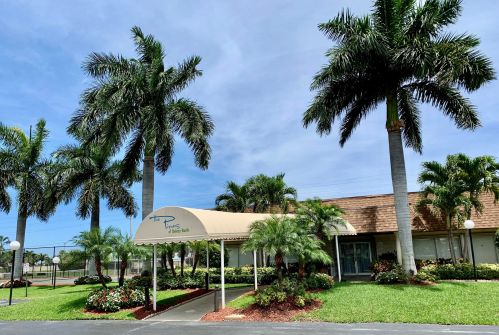 1830 18th St, Delray Beach, FL 33445-7466