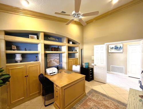 121 Lawton Rd, Fort Pierce FL  34986-2608 exterior