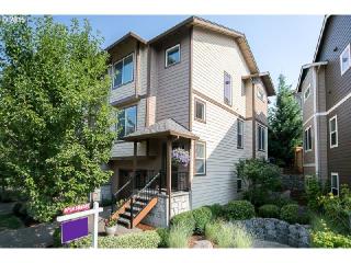 18865 Avery Park Way, Beaverton, OR 97006-6992