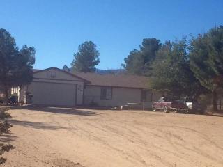5729 Smoke Tree Rd, Phelan, CA 92371-7075