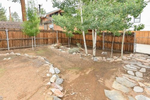 1063 H Ln, Big Bear City CA  92314-9693 exterior