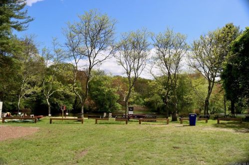 15 Jean Way, Somers Town NY  10589-2605 exterior