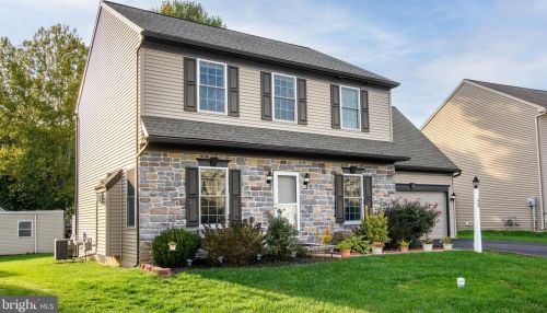 49 Hamlet Cir, Navy Sup Dpt, PA 17050-5262