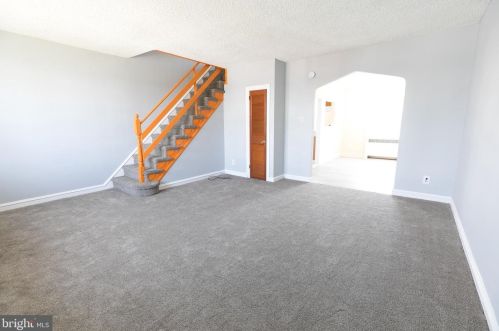 6237 Erdrick St, Philadelphia PA  19135-3503 exterior