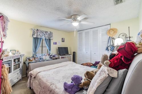 10330 Maverick St, New Port Richey FL 34654-5827 exterior