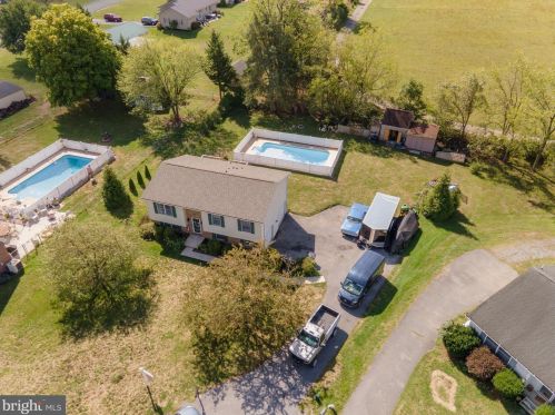 3565 Brook St, Upton PA  17225-8308 exterior