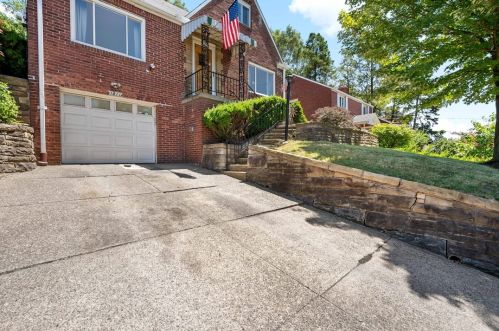 1811 Bower Hill Rd, Pittsburgh, PA 15243-1505