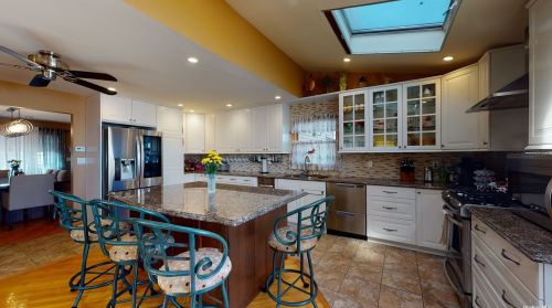 710 Stewart Ave, Bethpage NY  11714-2715 exterior