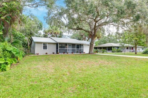 7704 Pensacola Rd, Fort Pierce, FL 34951-1431
