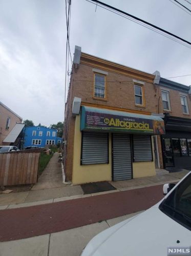 3707 Westfield Ave, Camden, NJ 08110-3125