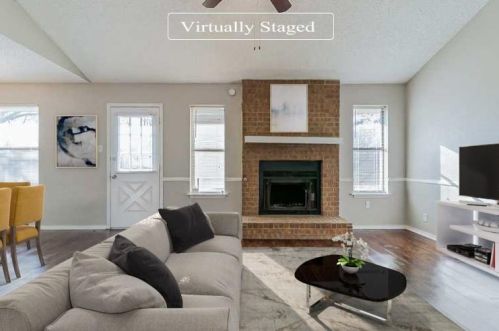424 Aspen Dr, Denton, TX 76209-8464