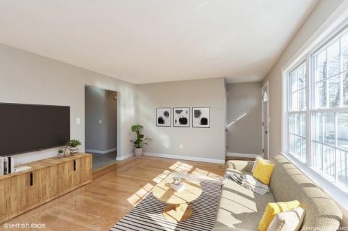 400 England St, Cumberland RI  02864-7211 exterior